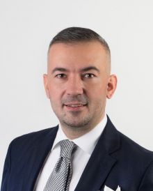 <img src="grzegorz_pieciak.jpg" alt="call center simio polska grzegorz pięciak" />