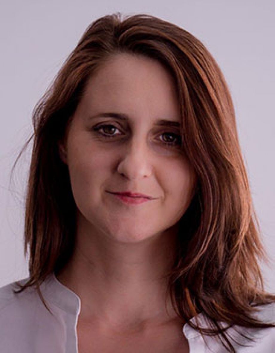 <img src="bozena_urbanska.jpg" alt="simio polska bozena urbanska" />